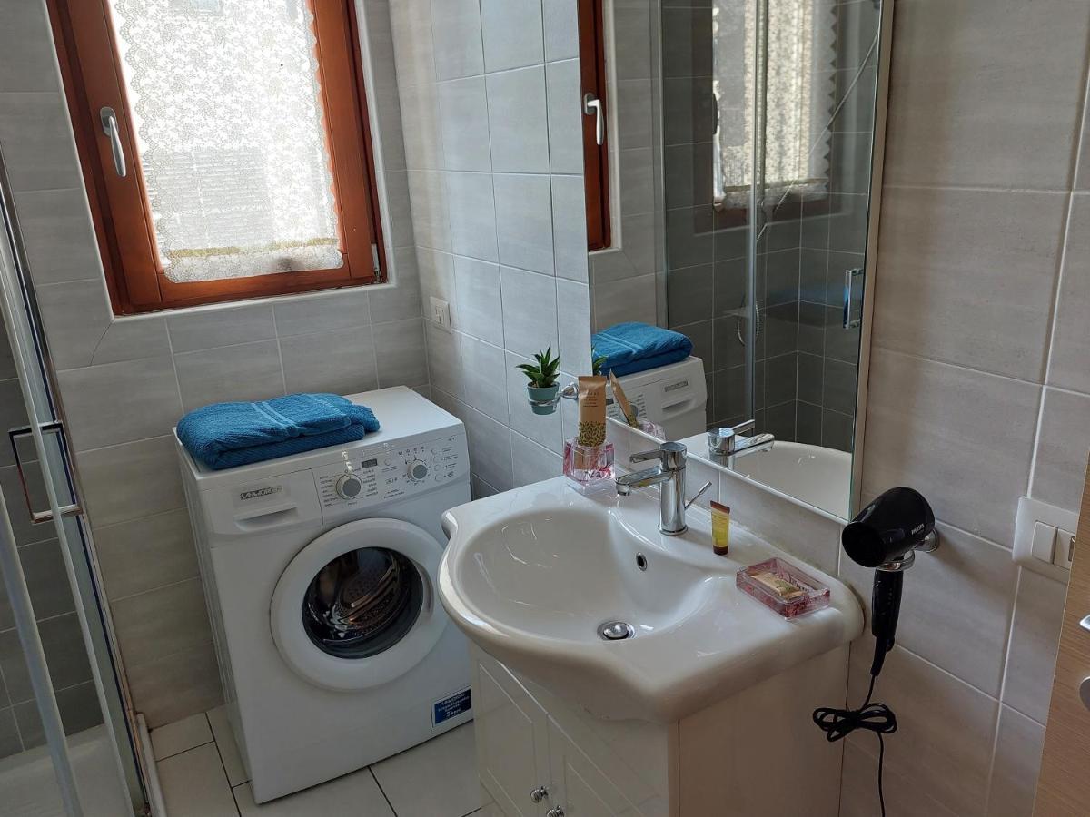 Ferienwohnung Bilocale Luminoso, Ottima Posizione Sondrio Exterior foto